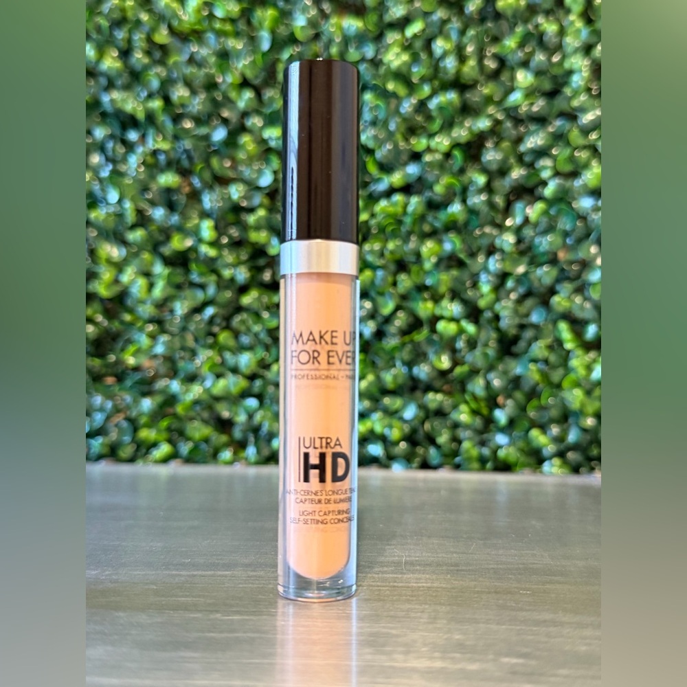 40-Almond Makeup Forever Ultra HD Concealer - NEW NO BOX